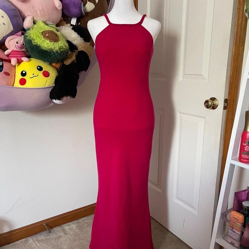 CALVIN KLEIN RED OPEN-BACK FORMAL GOWN